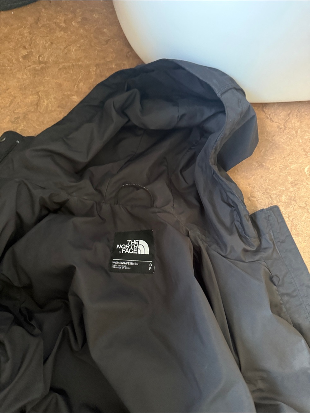 The North Face Women’s DryVent Belted Rain Trench Coat Hooded Black - Picture 15 of 16